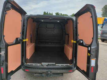 Photo 13 du bon plan FORD Transit Custom Fg VUL 280 L1H1 2.0 EcoBlue 130 S&S Limited BVA6 7cv occasion à 25990 €