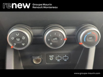 Photo 17 du bon plan RENAULT Clio 1.0 TCe 100ch Evolution GPL occasion à 14900 €