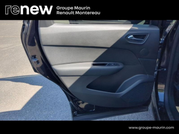 Photo 17 du bon plan RENAULT Arkana 1.3 TCe 140ch mild hybrid Evolution EDC -23 occasion à 19900 €