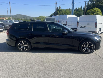Photo 6 du bon plan VOLVO V60 B3 163ch R-Design Geartronic 8 occasion à 24900 €