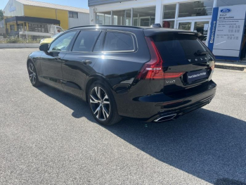 Photo 8 du bon plan VOLVO V60 B3 163ch R-Design Geartronic 8 occasion à 24900 €