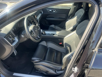Photo 17 du bon plan VOLVO V60 B3 163ch R-Design Geartronic 8 occasion à 24900 €