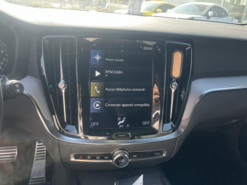 Photo 19 du bon plan VOLVO V60 B3 163ch R-Design Geartronic 8 occasion à 24900 €