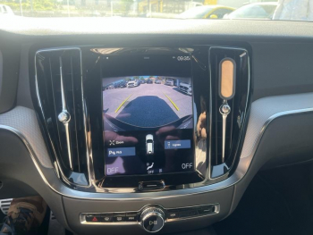 Photo 20 du bon plan VOLVO V60 B3 163ch R-Design Geartronic 8 occasion à 24900 €