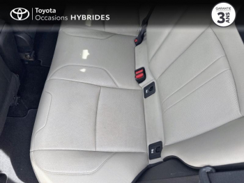 Photo 12 du bon plan TOYOTA C-HR 184h Collection 2WD E-CVT MC19 occasion à 19990 €
