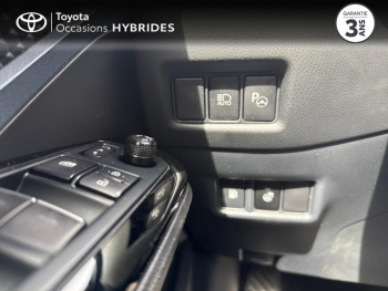 Photo 22 du bon plan TOYOTA C-HR 184h Collection 2WD E-CVT MC19 occasion à 19990 €