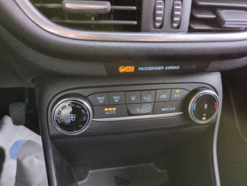 Photo 8 du bon plan FORD Fiesta 1.0 Flexifuel 95ch ST-Line 5p occasion à 15900 €