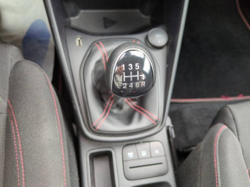 Photo 9 du bon plan FORD Fiesta 1.0 Flexifuel 95ch ST-Line 5p occasion à 15900 €