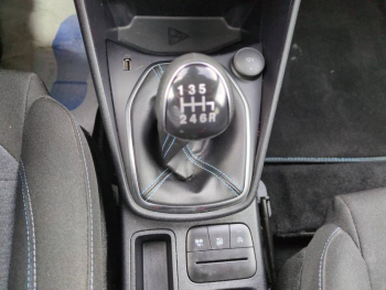 Photo 11 du bon plan FORD Fiesta 1.0 Flexifuel 95ch Active X 5p occasion à 15490 €
