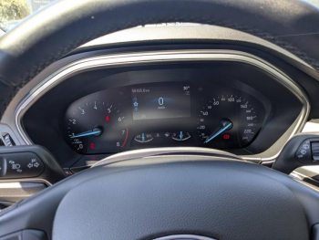 Photo 16 du bon plan FORD Focus 1.0 Flexifuel mHEV 125ch Titanium Style occasion à 15490 €