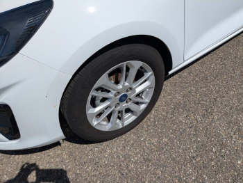 Photo 6 du bon plan FORD Fiesta 1.0 Flexifuel 95ch Titanium Business 5p occasion à 17990 €
