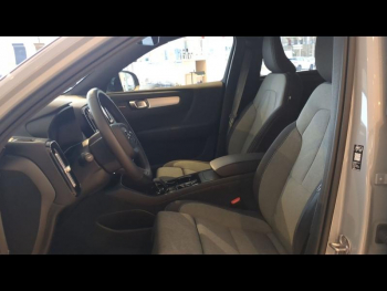 Photo 10 du bon plan VOLVO XC40 B3 163ch Plus DCT 7 occasion à 38990 €