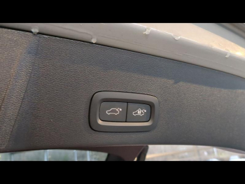 Photo 13 du bon plan VOLVO XC40 B3 163ch Plus DCT 7 occasion à 38990 €