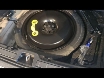 Photo 15 du bon plan VOLVO XC40 B3 163ch Plus DCT 7 occasion à 38990 €