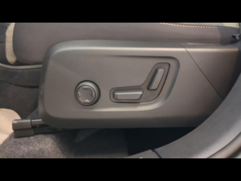 Photo 16 du bon plan VOLVO XC40 B3 163ch Plus DCT 7 occasion à 38990 €