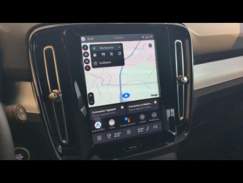 Photo 20 du bon plan VOLVO XC40 B3 163ch Plus DCT 7 occasion à 38990 €