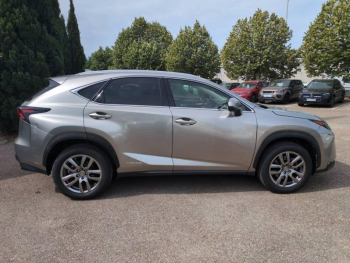 Photo 5 du bon plan LEXUS NX 200t 4WD Luxe occasion à 18990 €