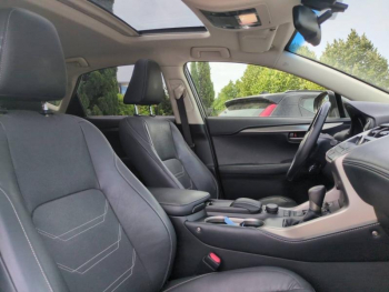 Photo 13 du bon plan LEXUS NX 200t 4WD Luxe occasion à 18990 €