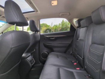 Photo 16 du bon plan LEXUS NX 200t 4WD Luxe occasion à 18990 €