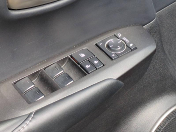 Photo 17 du bon plan LEXUS NX 200t 4WD Luxe occasion à 18990 €