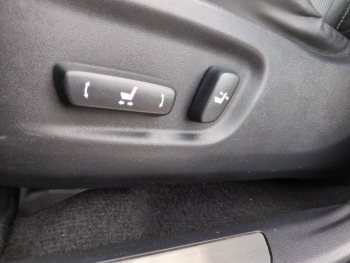 Photo 18 du bon plan LEXUS NX 200t 4WD Luxe occasion à 18990 €