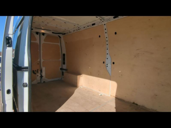 Photo 15 du bon plan NISSAN Interstar Fg L2H2 3t3 2.0 dCi 130ch Euro6E Acenta occasion à 29980 €