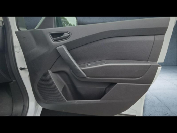 Photo 14 du bon plan NISSAN TOWNSTAR L1 EV 45 kWh Acenta chargeur 22 kW occasion à 20990 €