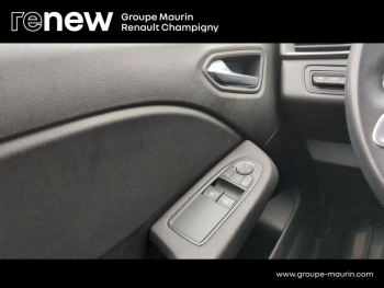 Photo 16 du bon plan RENAULT Clio 1.6 E-Tech hybride 145ch Equilibre occasion à 14499 €