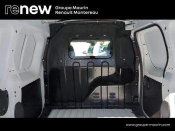 Photo 15 du bon plan RENAULT Express Van 1.5 Blue dCi 95ch Confort 22 occasion à 17490 €