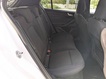 Photo 20 du bon plan FORD Focus 1.0 Flexifuel E85 BIOETHANOL DE SERIE mHEV 125ch ST-Line X Powershift occasion à 23990 €