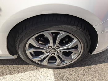Photo 23 du bon plan FORD Focus 1.0 Flexifuel E85 BIOETHANOL DE SERIE mHEV 125ch ST-Line X Powershift occasion à 23990 €