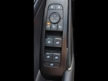 Photo 11 du bon plan NISSAN Qashqai e-POWER 190ch N-Connecta occasion à 24990 €