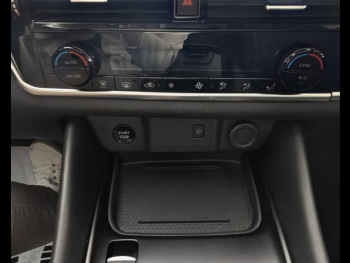 Photo 13 du bon plan NISSAN Qashqai e-POWER 190ch N-Connecta occasion à 24990 €