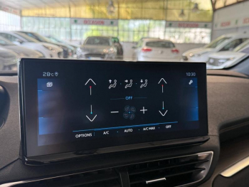 Photo 22 du bon plan PEUGEOT 5008 2.0 BlueHDi 180ch S&S GT Pack EAT8 occasion à 23900 €