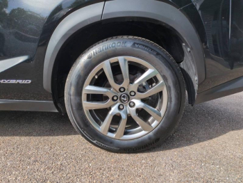 Photo 12 du bon plan LEXUS NX 300h 4WD Executive occasion à 25990 €
