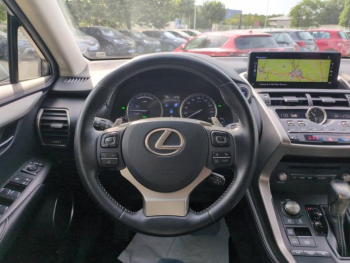 Photo 22 du bon plan LEXUS NX 300h 4WD Executive occasion à 25990 €