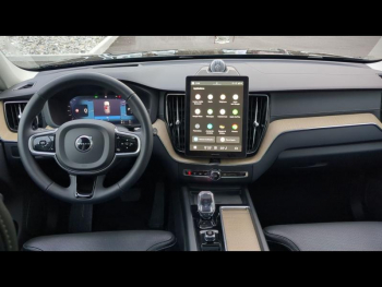 Photo 8 du bon plan VOLVO XC60 T6 Hybride Rechargeable 253 + 145ch Ultra Style Dark Geartronic 8 AWD occasion à 69980 €