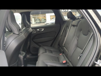 Photo 12 du bon plan VOLVO XC60 T6 Hybride Rechargeable 253 + 145ch Ultra Style Dark Geartronic 8 AWD occasion à 69980 €