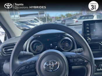 Photo 7 du bon plan TOYOTA Yaris 116h Dynamic Business 5p + Programme Beyond Zero Academy MY22 occasion à 20390 €