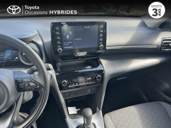 Photo 10 du bon plan TOYOTA Yaris 116h Dynamic Business 5p + Programme Beyond Zero Academy MY22 occasion à 20390 €