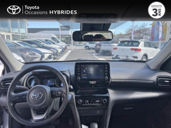 Photo 33 du bon plan TOYOTA Yaris 116h Dynamic Business 5p + Programme Beyond Zero Academy MY22 occasion à 20390 €
