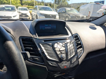 Photo 14 du bon plan FORD Fiesta 1.0 EcoBoost 100ch Stop&Start Titanium 5p occasion à 10890 €