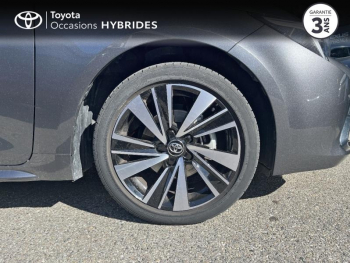 Photo 16 du bon plan TOYOTA Corolla Touring Spt 1.8 140ch Design MY25 occasion à 28490 €