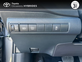 Photo 23 du bon plan TOYOTA Corolla Touring Spt 1.8 140ch Design MY25 occasion à 28490 €