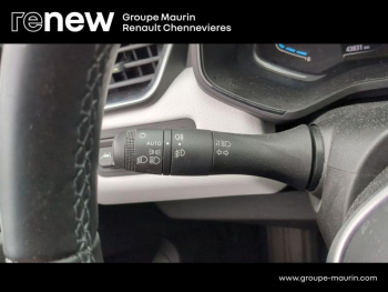 Photo 18 du bon plan RENAULT Clio 1.6 E-Tech 145ch full hybrid Evolution occasion à 16990 €