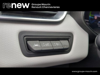 Photo 20 du bon plan RENAULT Clio 1.6 E-Tech 145ch full hybrid Evolution occasion à 16990 €