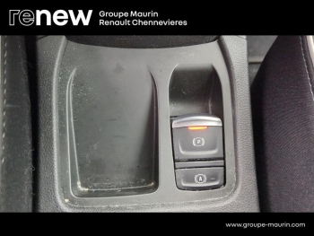 Photo 30 du bon plan RENAULT Clio 1.6 E-Tech 145ch full hybrid Evolution occasion à 16990 €