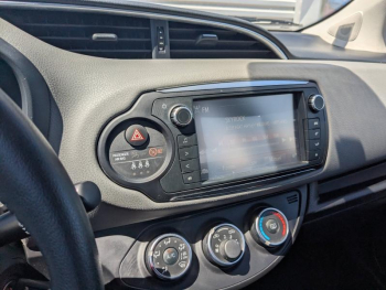 Photo 15 du bon plan TOYOTA Yaris 69 VVT-i Active 5p occasion à 10990 €