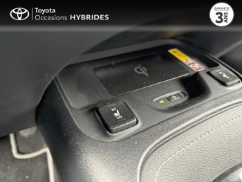 Photo 21 du bon plan TOYOTA Corolla Touring Spt 1.8 140ch Design MY25 occasion à 27990 €