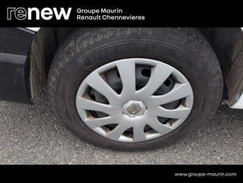 Photo 10 du bon plan RENAULT Trafic Fg VUL L1H1 1000 2.0 dCi 120ch Confort E6 occasion à 15990 €